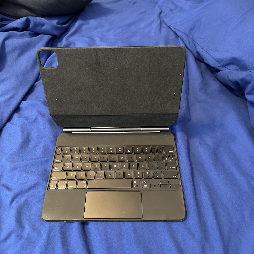 Apple magic keyboard for ipad
